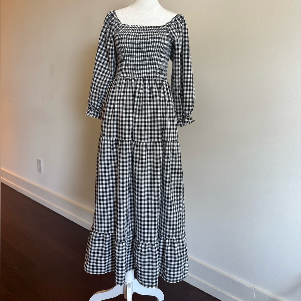 Black and White Gingham Smocked Sundress with Puff Sleeves - Size Medium - Picture 2 of 15